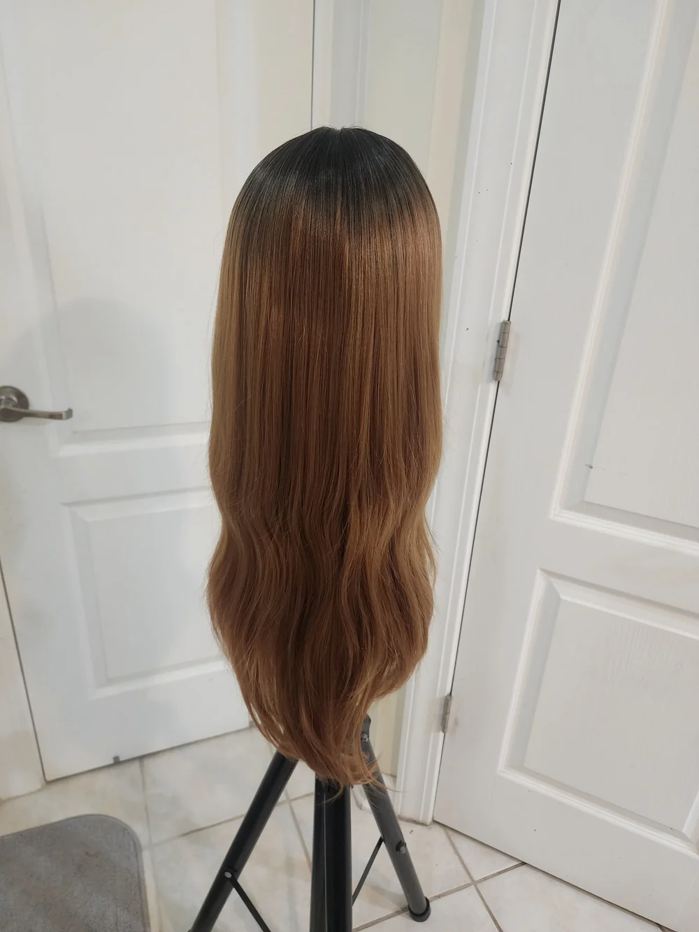 Women’s Lace Front Wig - Brown Ombre Long Straight